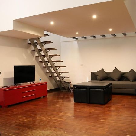 Cozy & Large Loft Famagosta Leilighet Milano Eksteriør bilde