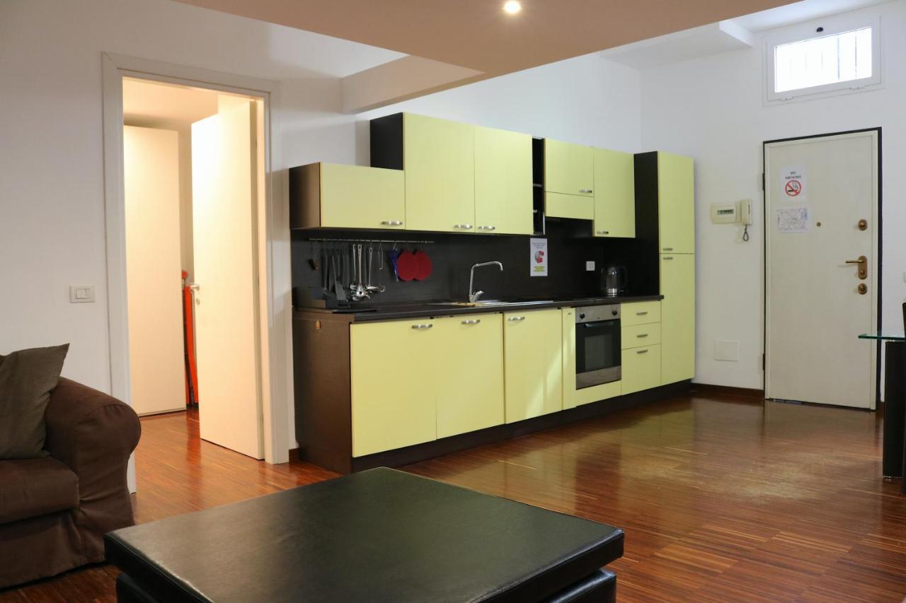 Cozy & Large Loft Famagosta Leilighet Milano Eksteriør bilde